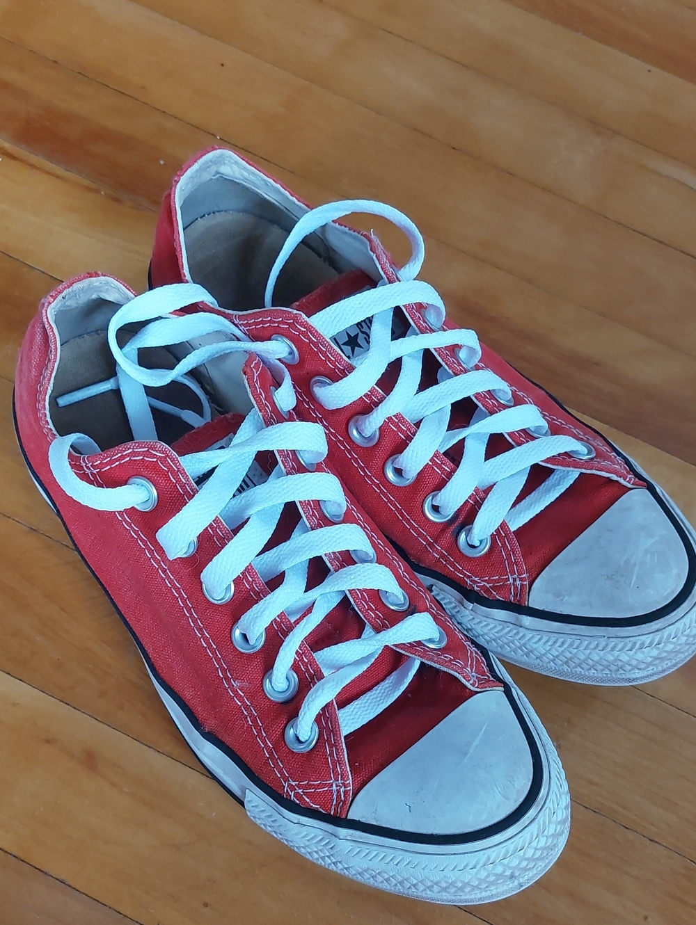 Red Converse Chuck Taylor Low Tops - Women's 7.5
